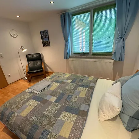 Gemuetliche Gaestewohnung Waldblick Appartamento
